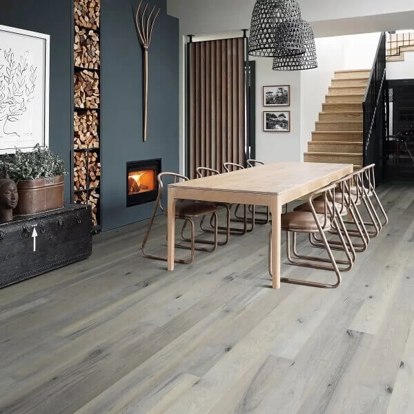 Hallmark Juniper Maple dining room
